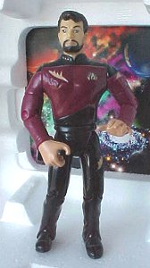 Star Trek: The Next Generation action figures - photo copyright 1999 Earl Green / theLogBook.com