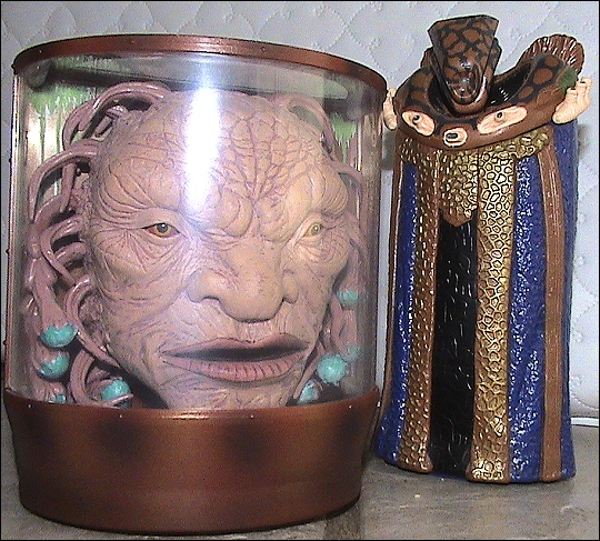 The Face of Boe meets Ambassador Kosh