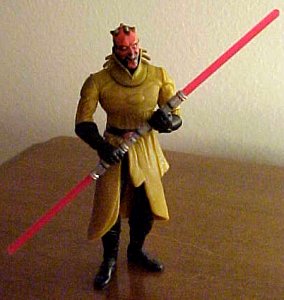 Star Wars Darth Maul Sith Apprentice figure - photo copyright 2001 Earl Green / theLogBook.com